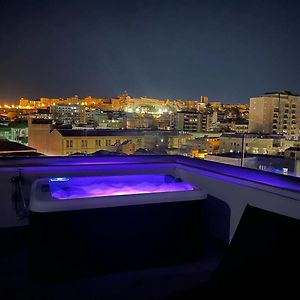 18 Dante Luxury Suites